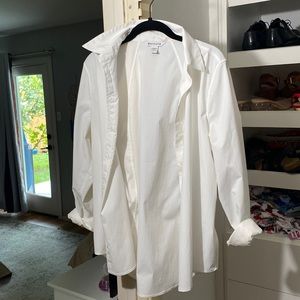 Athleta iron free white midtown button down long sleeve moisture wick - Medium